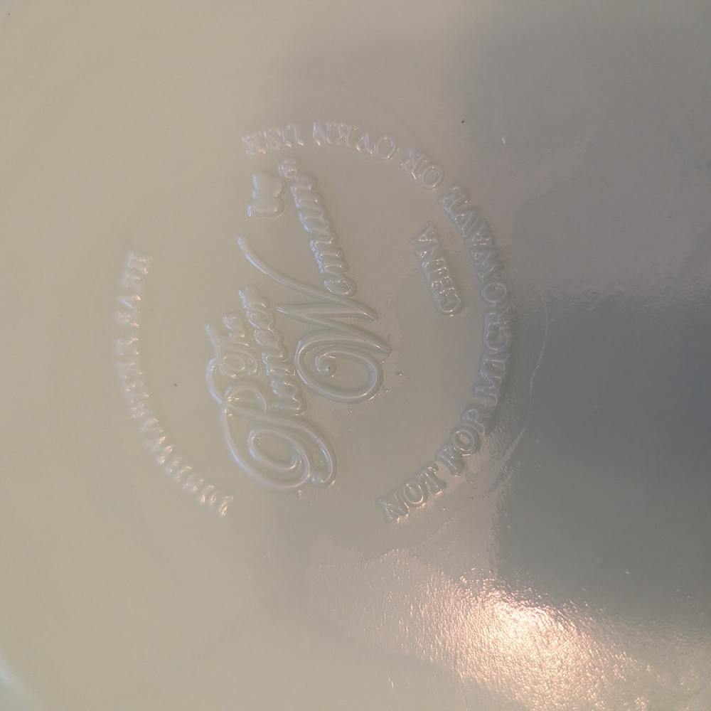 Pioneer Woman Dishes. Jade Green. Creamer, Scalloped Salad And Dinner Plates - Picture 11 of 11